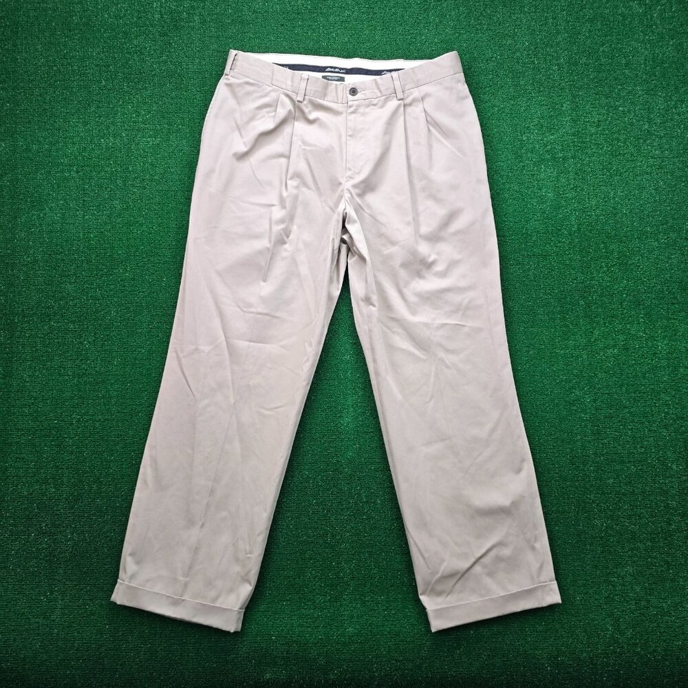 Eddie Bauer Pants Mens 38x32 Beige Chino Wrinkle Resistant Relaxed Fit Pleated